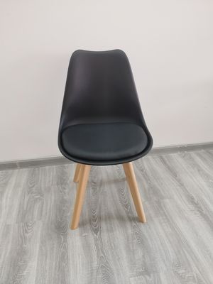 40'HQ リビングルームチェア PU クッション 1488pcs 価格 ノルディック 木製 チューリップ ダイニングチェア