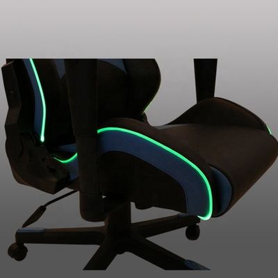 合成革のエグゼクティブスタイル椅子と足すりで ゲームのセットアップを向上させてください