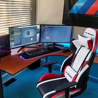 ホワイトフレーム ブラック 合成革 カスタマイズされたゲームPC椅子 電動車輪オプション