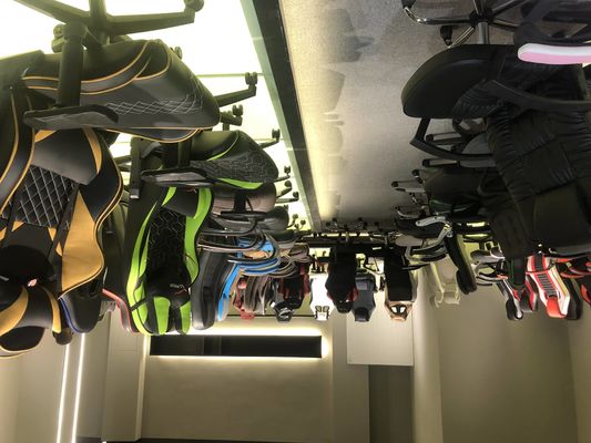 高さ調節可能なアームレスト RGB LED ゲームチェア マッサージ回転スタイルとスピーカー